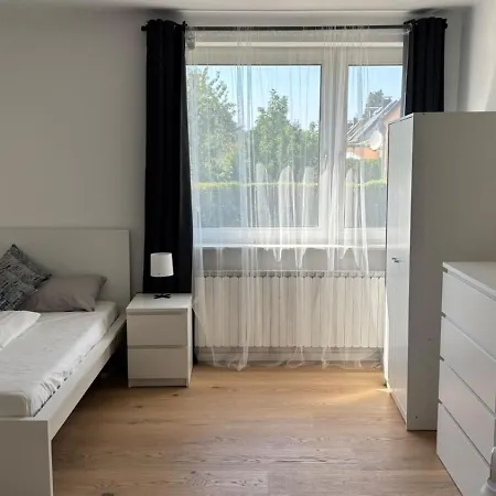 Fully Furnished 1 Bedroom In Apartament Linz